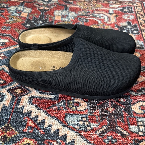 Cushionaire size 8 black fabric clog - Picture 1 of 5